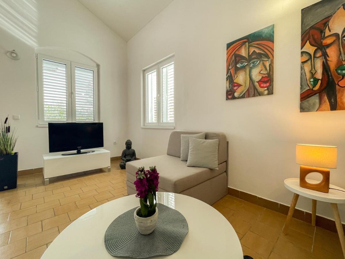 Spacious Apartment Amaros Korcula Town Exterior foto