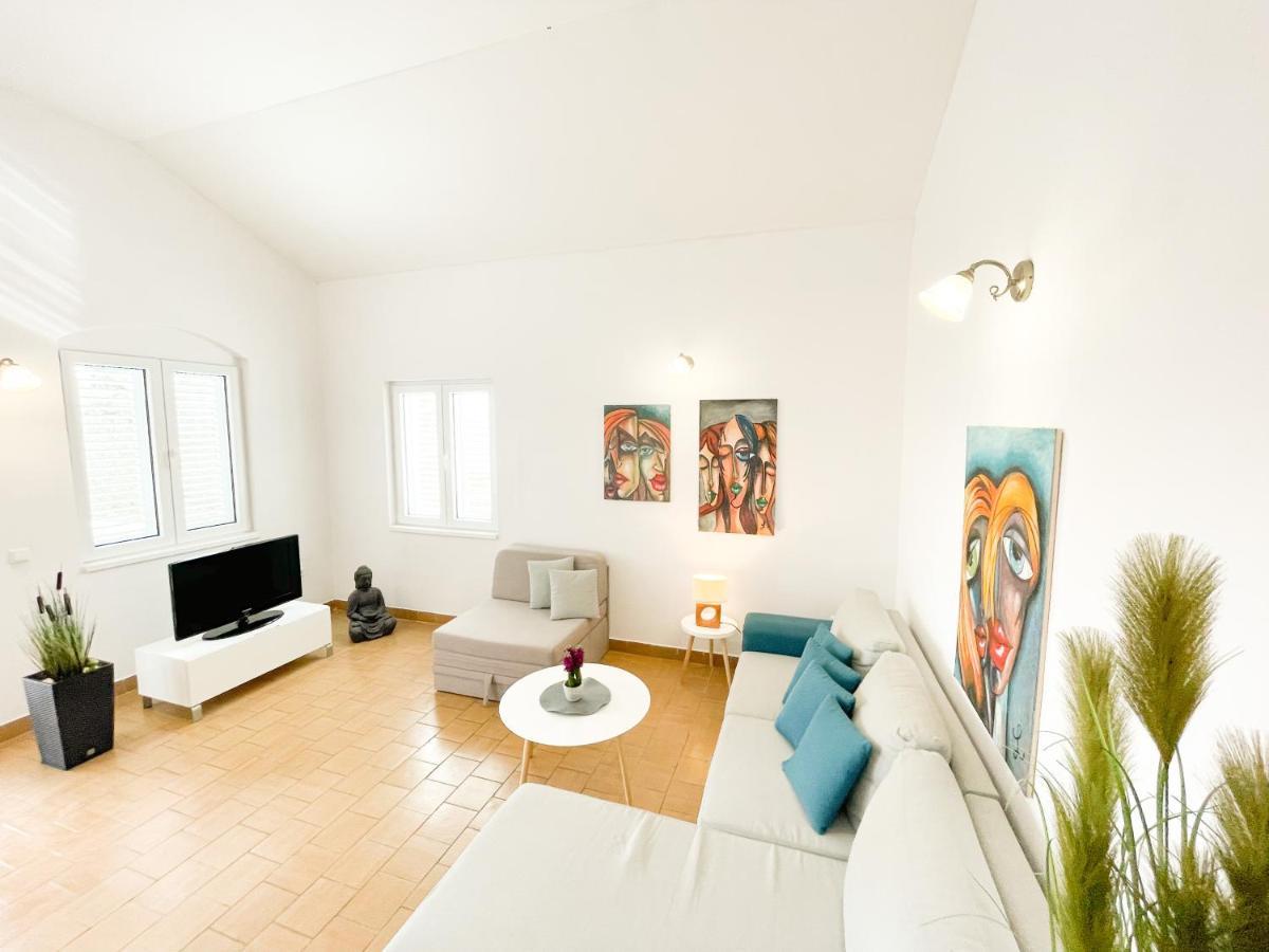 Spacious Apartment Amaros Korcula Town Exterior foto