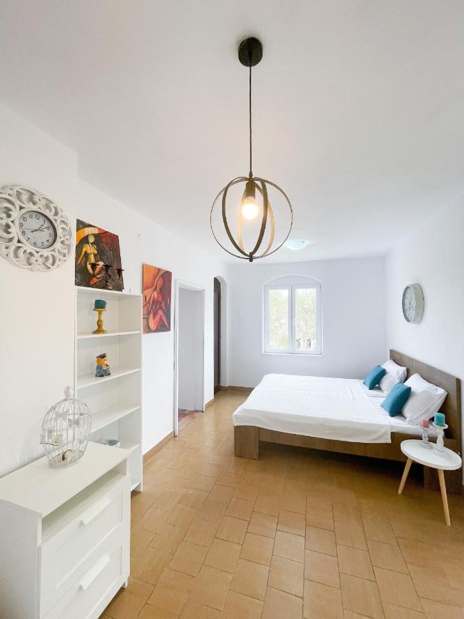 Spacious Apartment Amaros Korcula Town Exterior foto