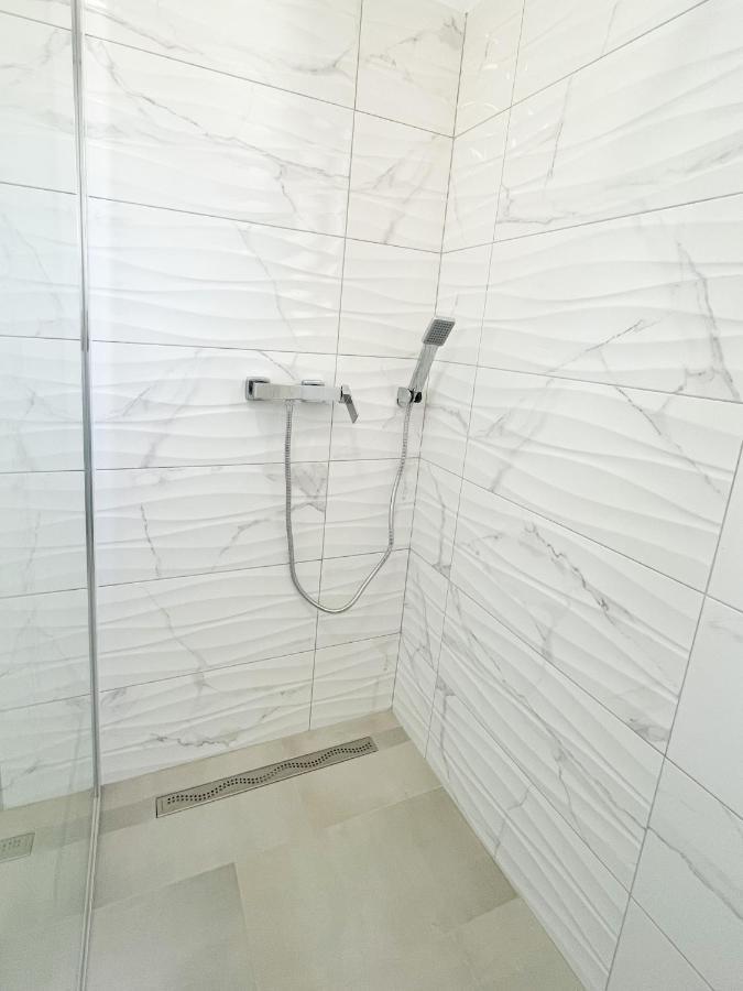 Spacious Apartment Amaros Korcula Town Exterior foto