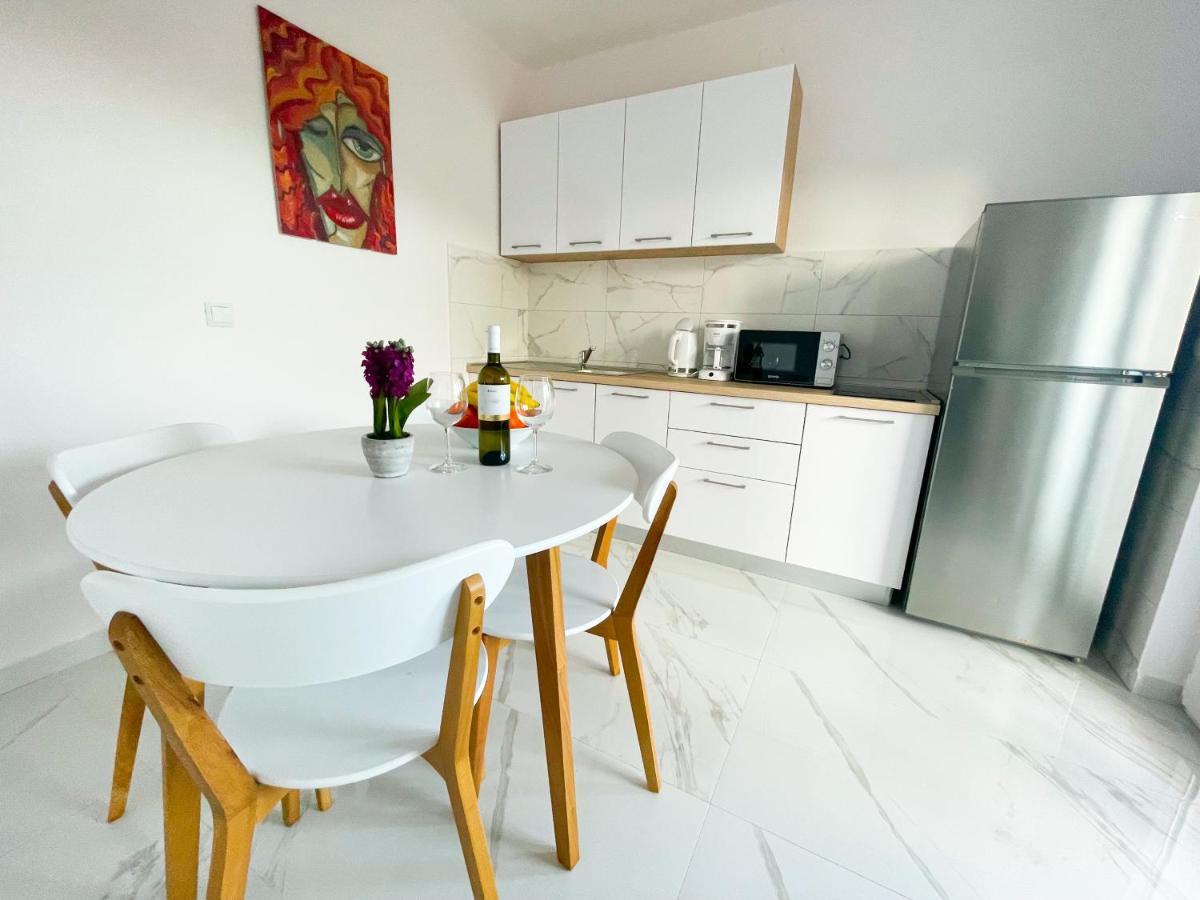 Spacious Apartment Amaros Korcula Town Exterior foto